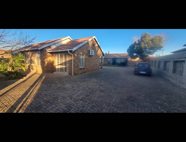 BUSINESS FOR SALE IN WINDMILL PARK